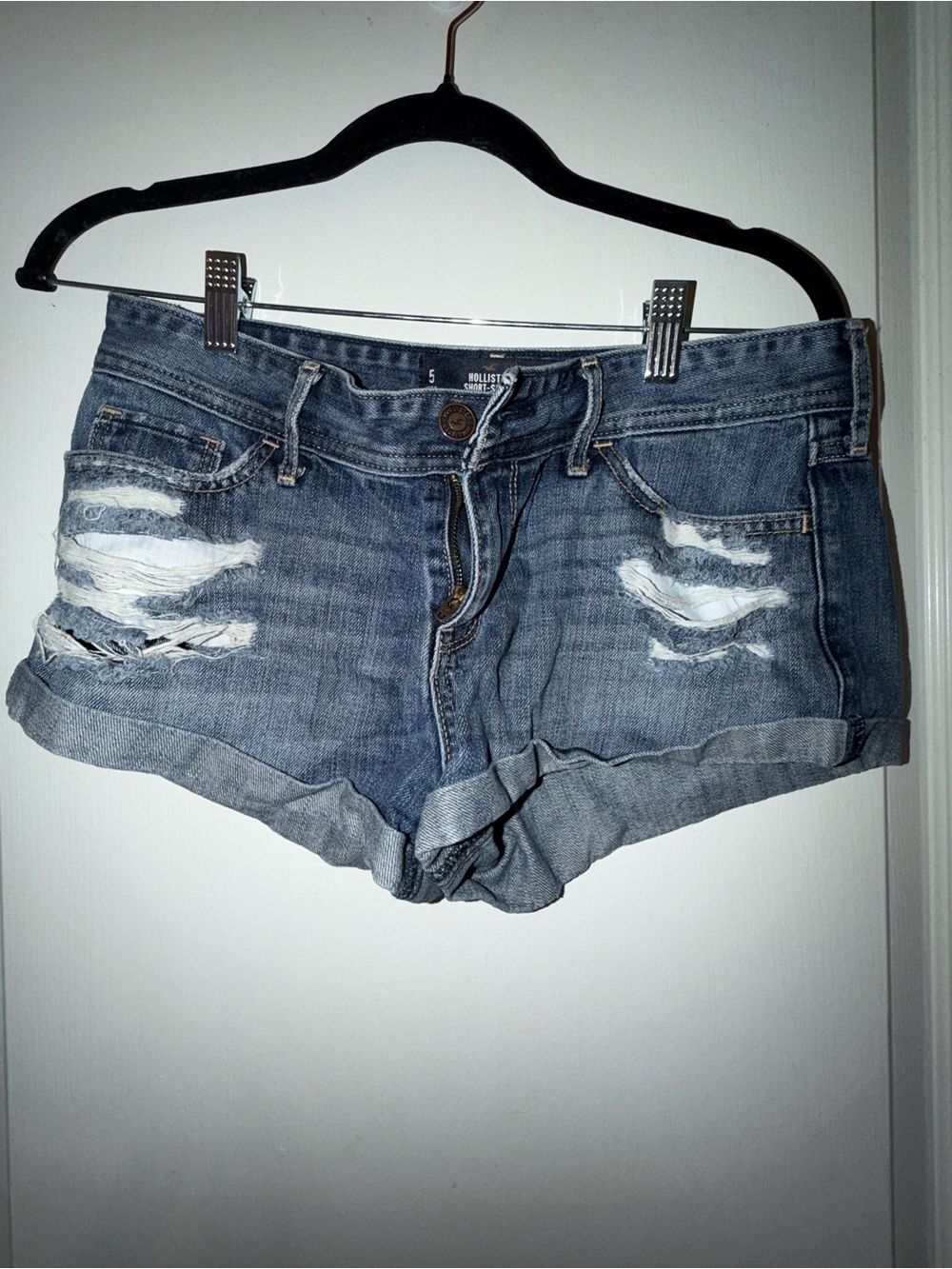 Hollister destroyed shorts